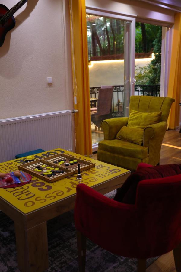 City Park Hostel Пристина Екстериор снимка