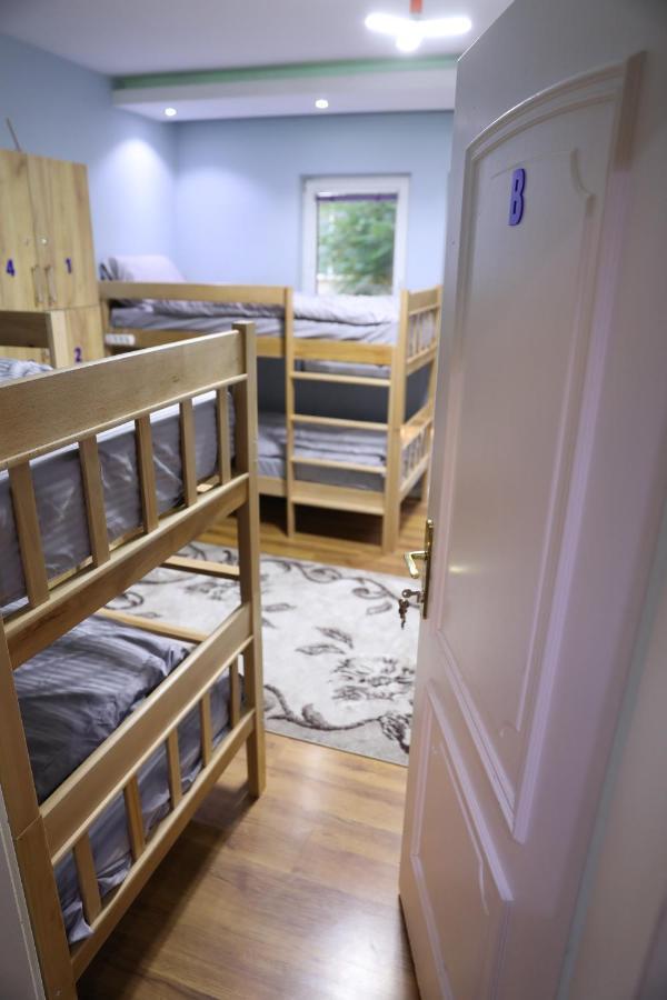 City Park Hostel Пристина Екстериор снимка