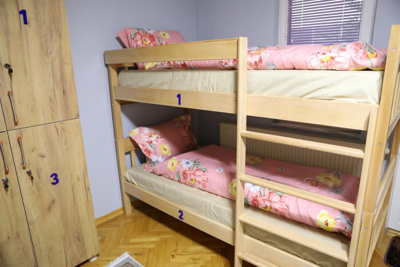 City Park Hostel Пристина Екстериор снимка