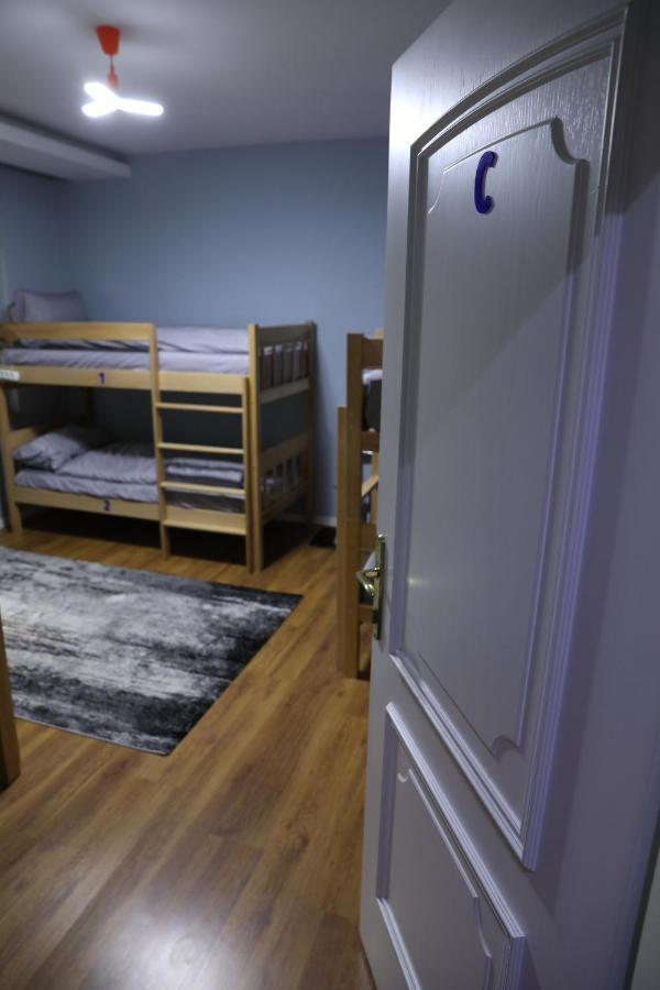 City Park Hostel Пристина Екстериор снимка