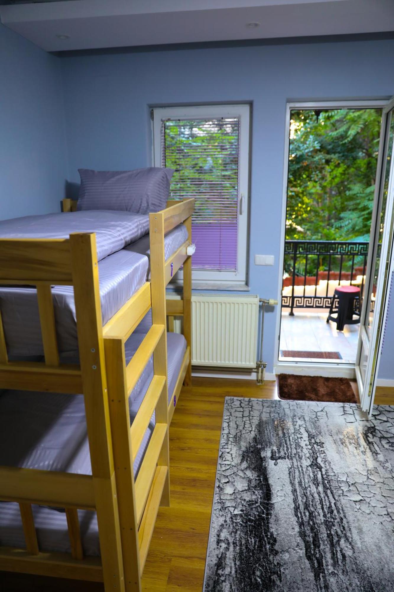 City Park Hostel Пристина Екстериор снимка